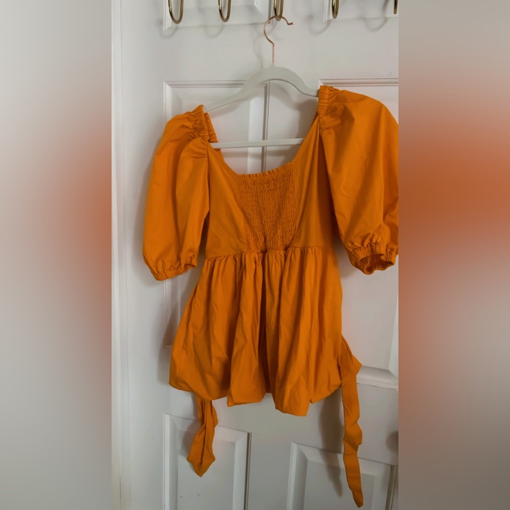 Toccin x RTR Orange Puff Sleeve Bow Front Crop Top Size 8 Wrap Blouse - Picture 8 of 9